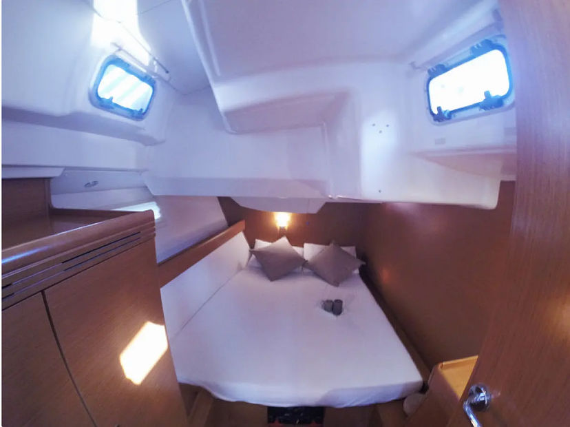 Jeanneau 42 Sweet Alis