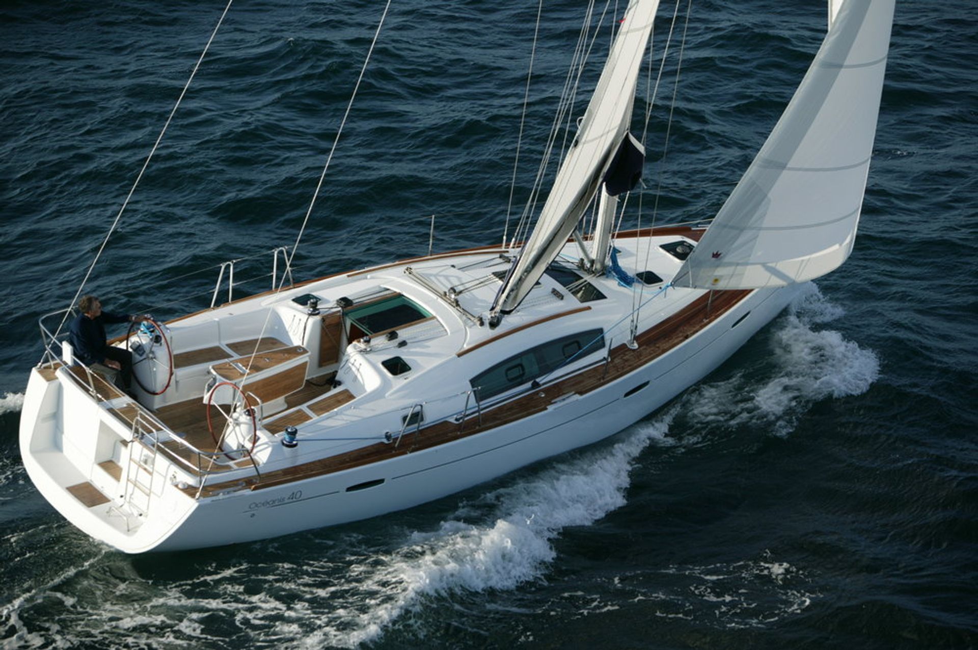 nausys-5319349-5319301-main.jpg