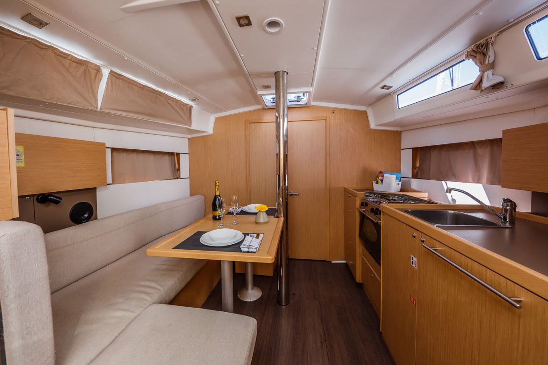 nausys-5362931-521871-p.jpg