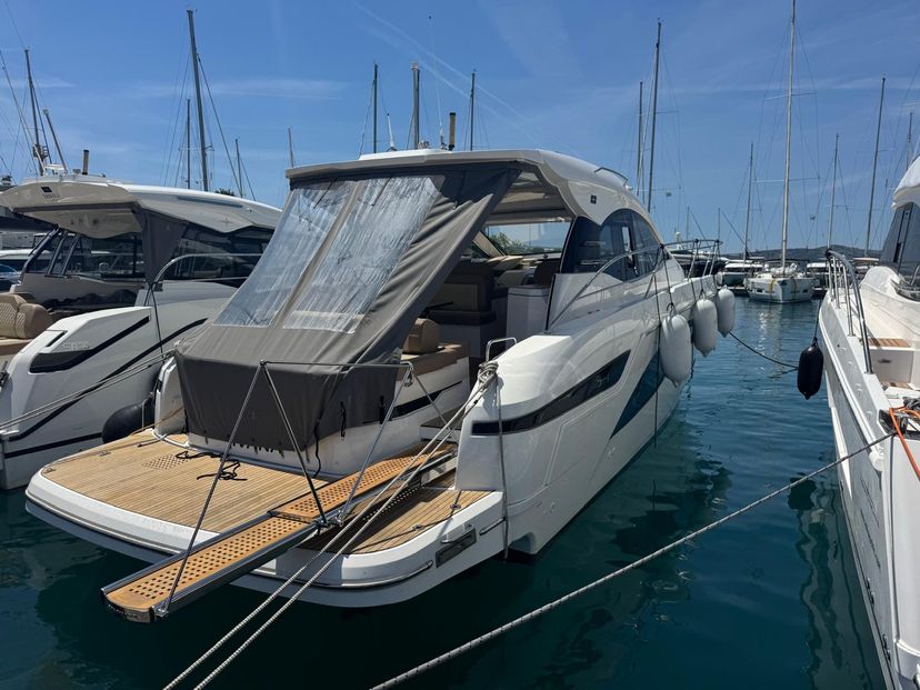 Bavaria Yachtbau R4 Ivana
