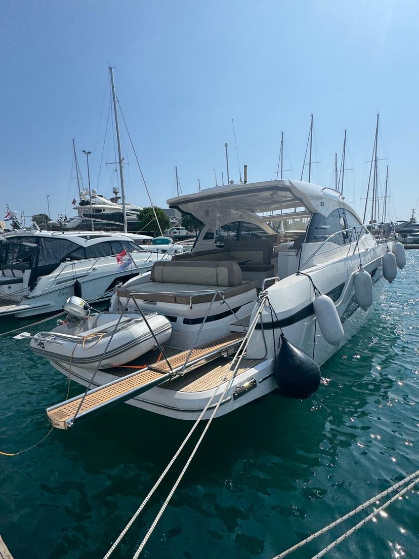 Bavaria Yachtbau R4 Ivana