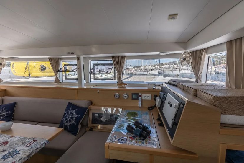 Lagoon 40 Mirfak