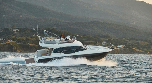Jeanneau 42 Martin