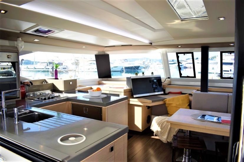 Fountaine Pajot 42 Ocean Runner