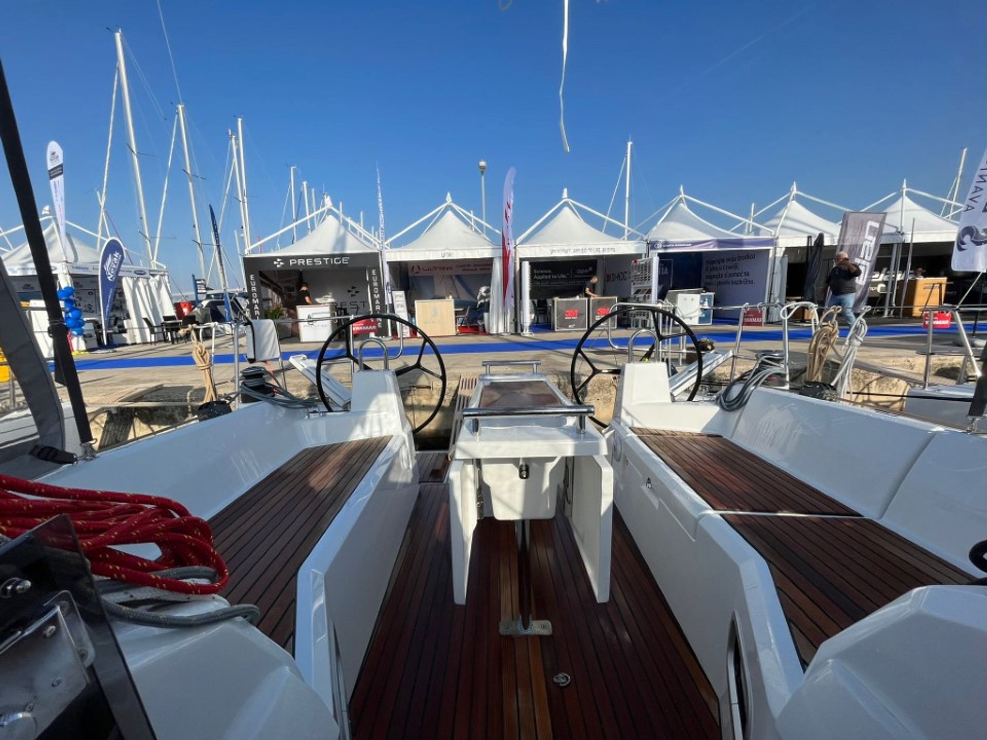 nausys-54431071-126227-n.jpg