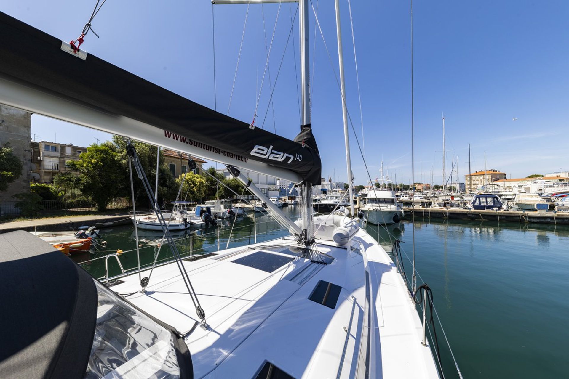 nausys-54457465-521801-n3.jpg