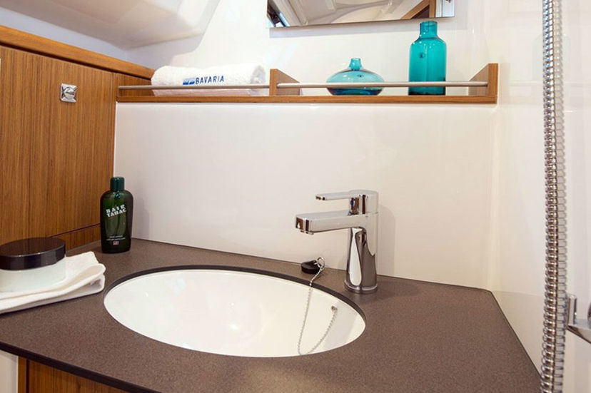 Bavaria Yachtbau 37 Alena