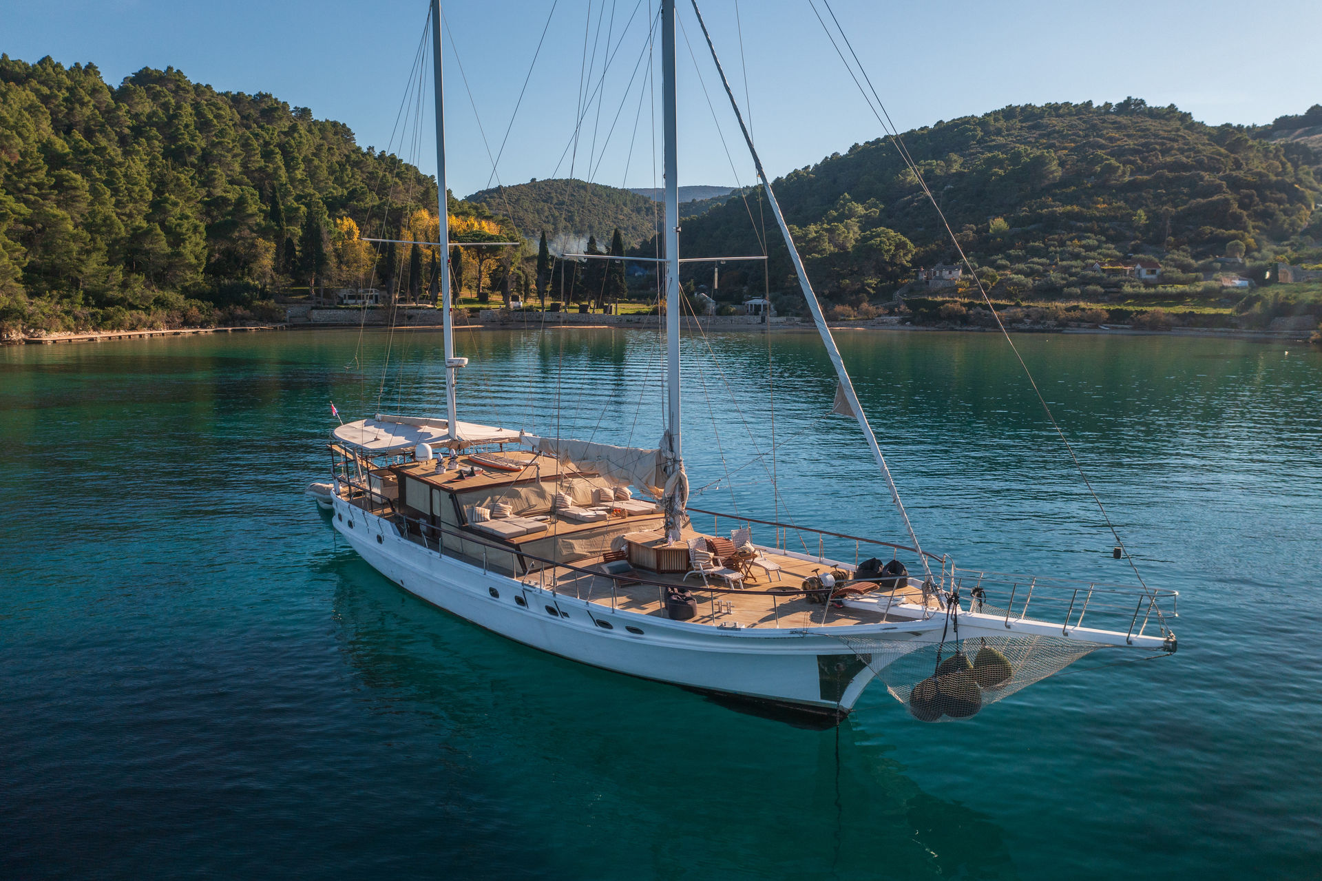 nausys-54535831-2285506-n.jpg