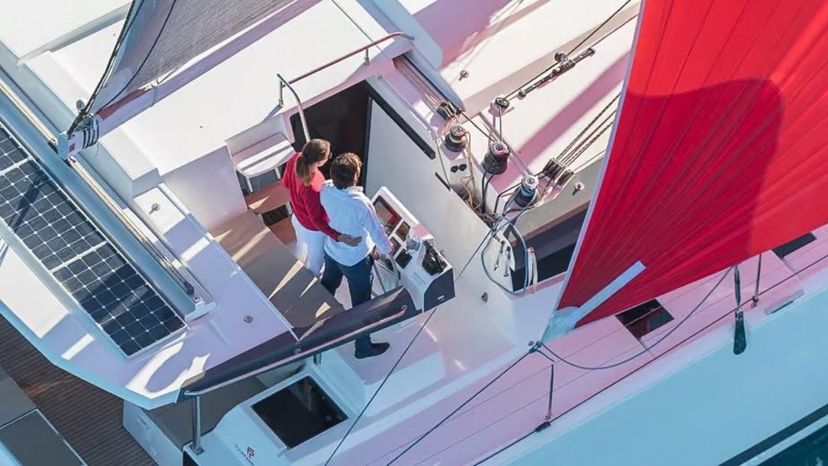 Fountaine Pajot 42 Satellite