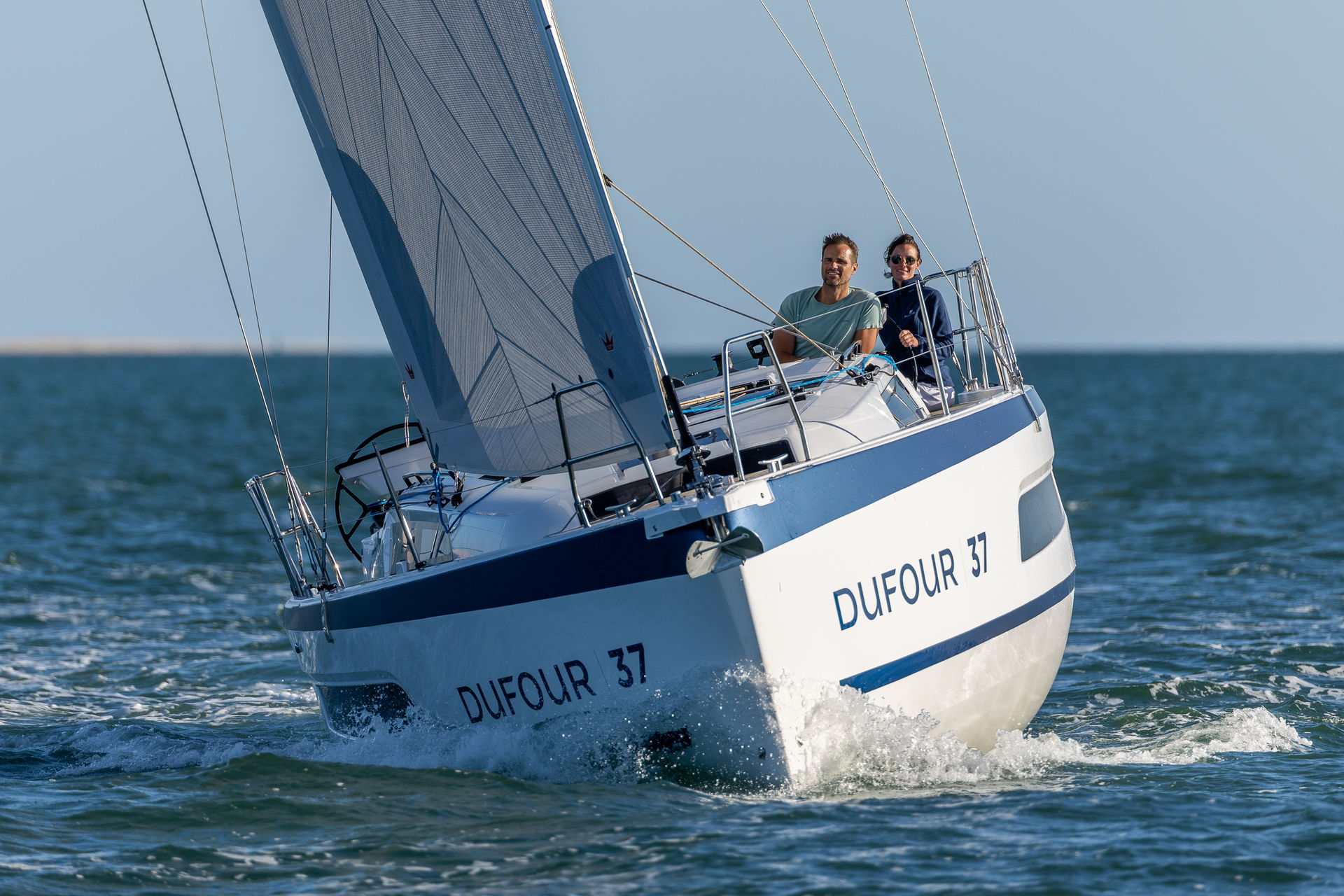 nausys-54622322-827770-Dufour 37_2.JPG