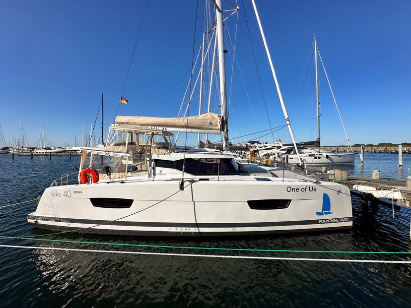 Fountaine Pajot 40 One of Us