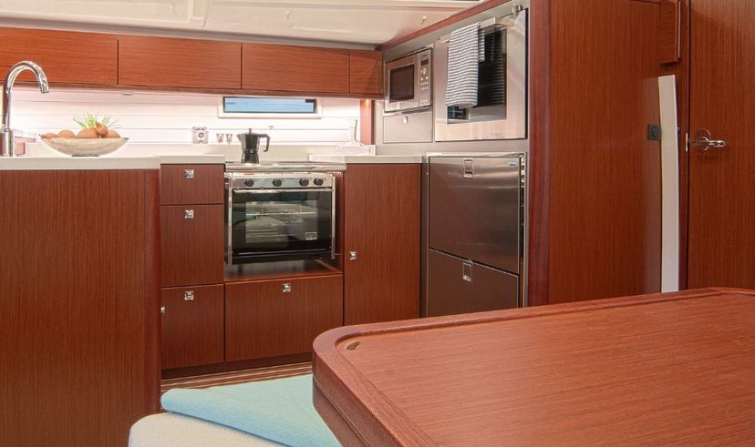 Bavaria Yachtbau CRUISER 51 okkio che ti vedo