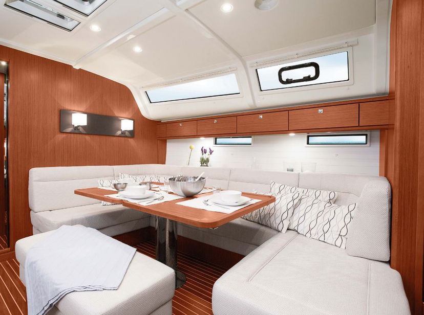 Bavaria Yachtbau CRUISER 51 okkio che ti vedo