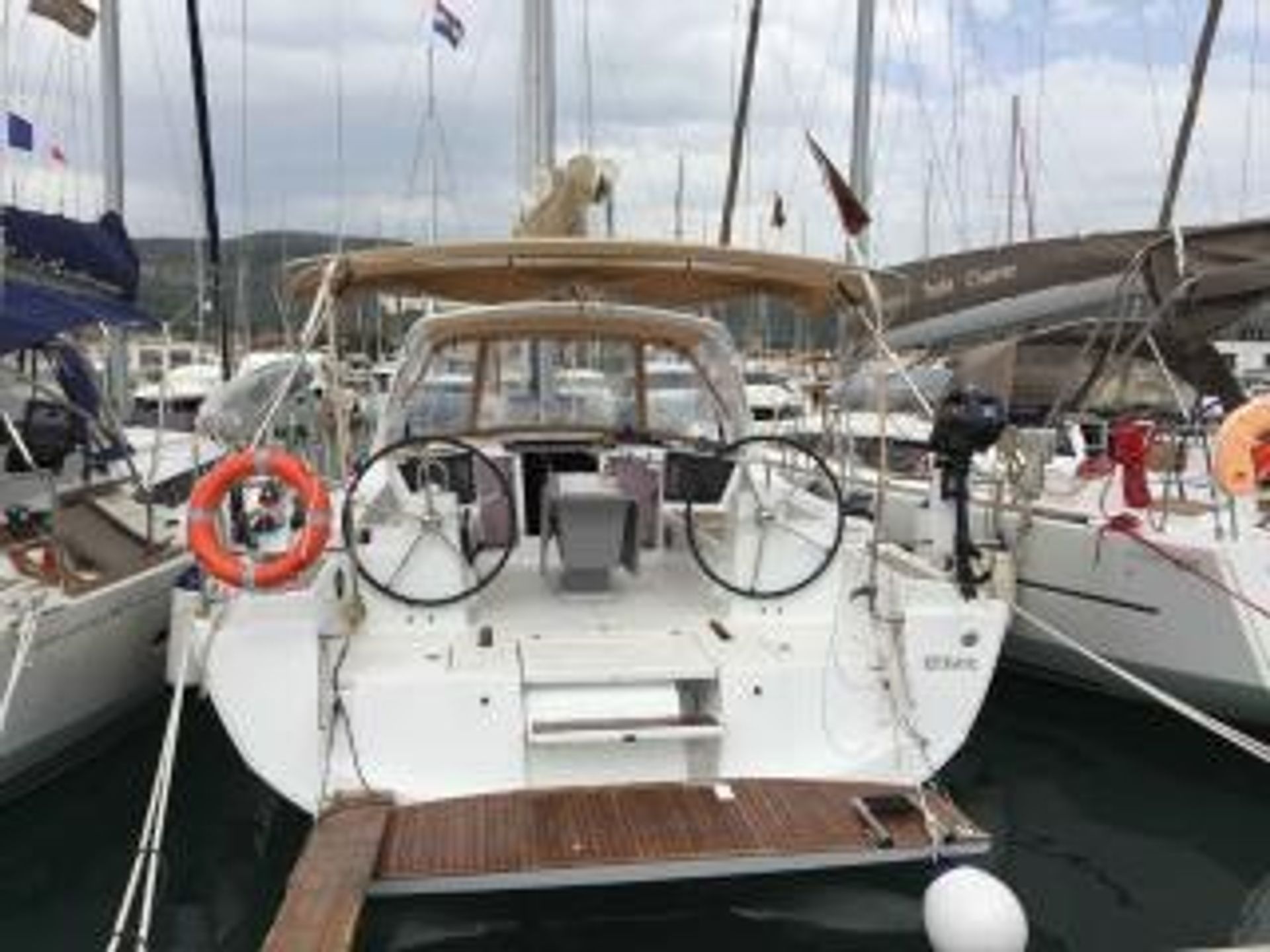 nausys-54822578-9870890-main.jpg