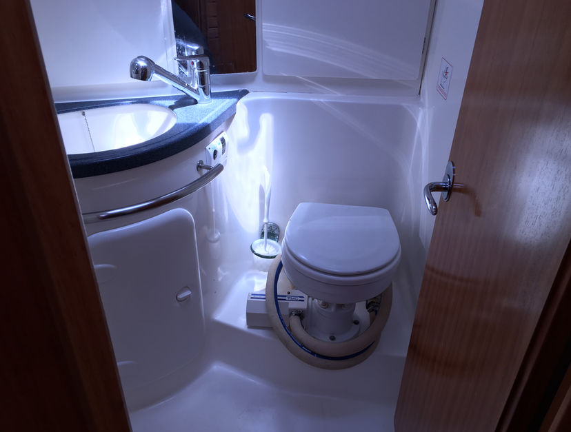 Bavaria Yachtbau 39 CRUISER Eleni