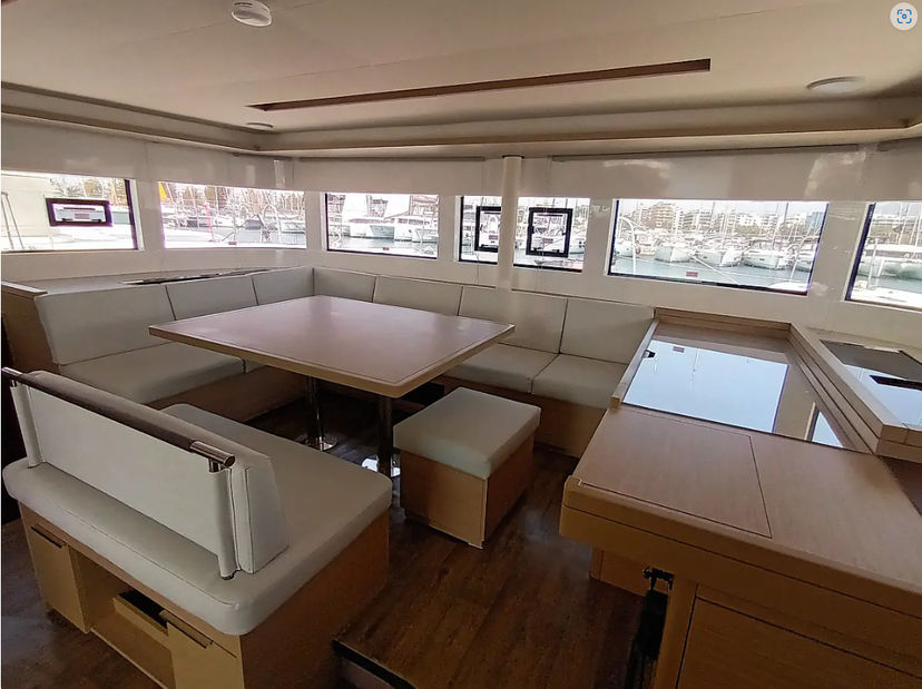 Lagoon 51 Errant Vagabond