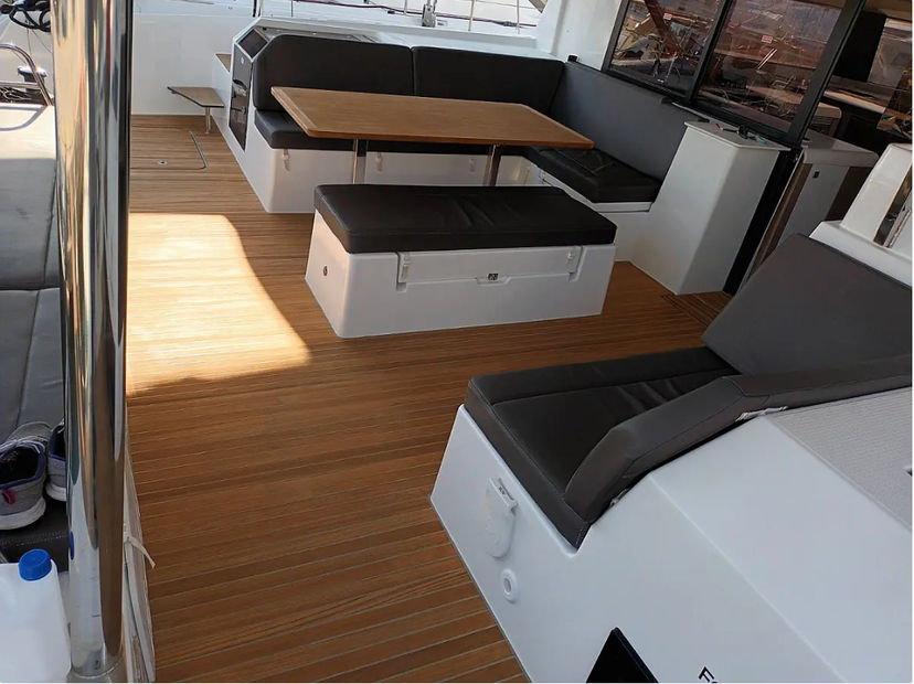 Fountaine Pajot 47 Eros