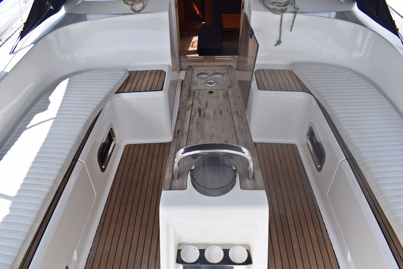 Bavaria Yachtbau CRUISER 51 Podkamenica