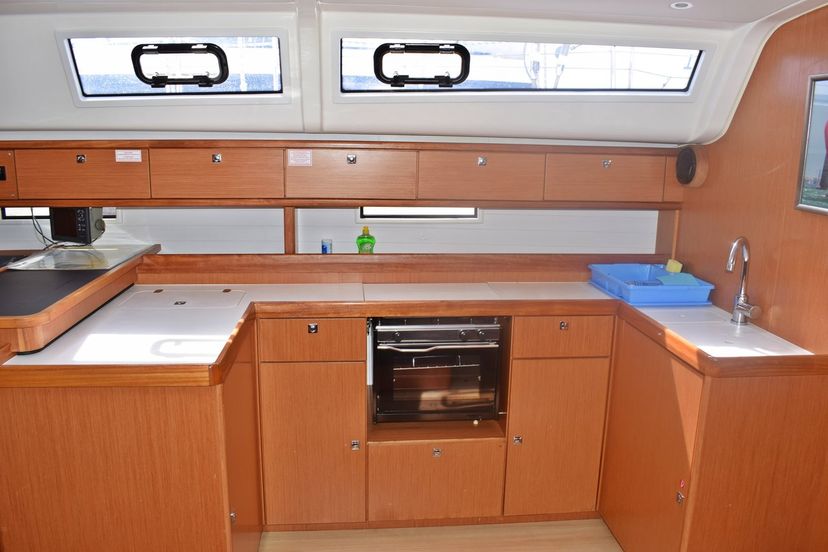 Bavaria Yachtbau CRUISER 51 Podkamenica