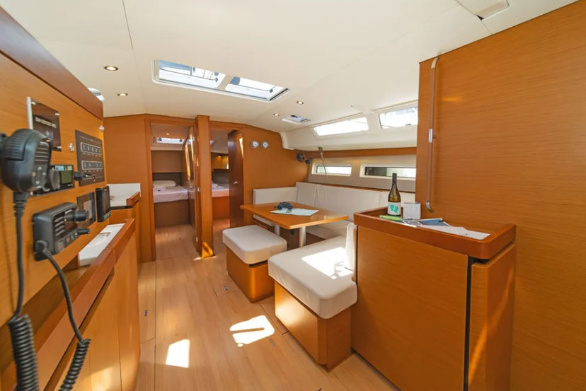 Jeanneau 49 Bellatrix
