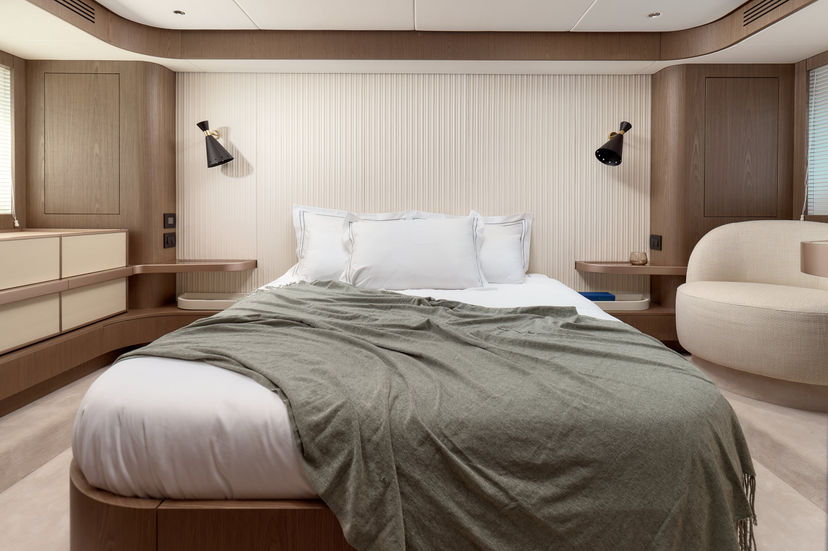 Azimut 66 Ava 2