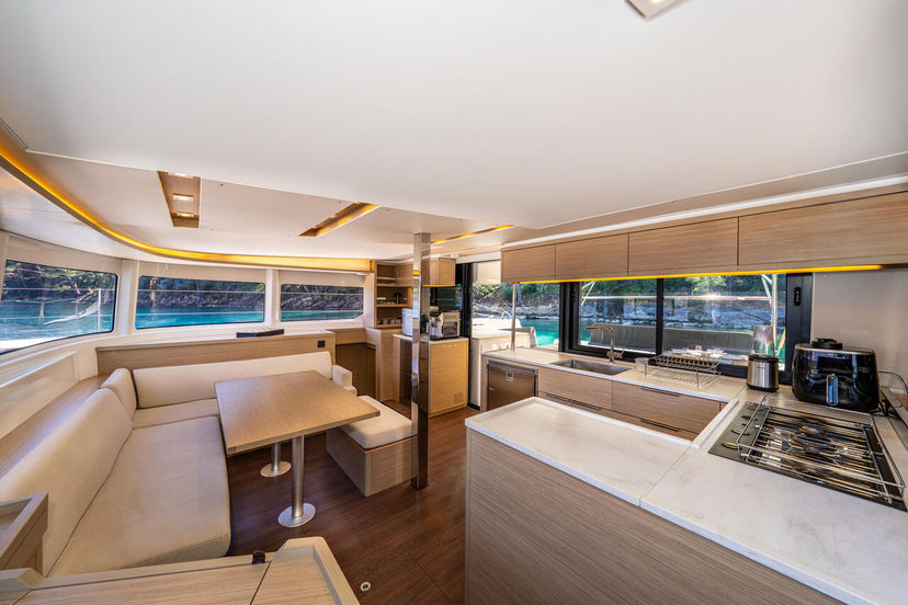 Lagoon 46 Albatros Escape