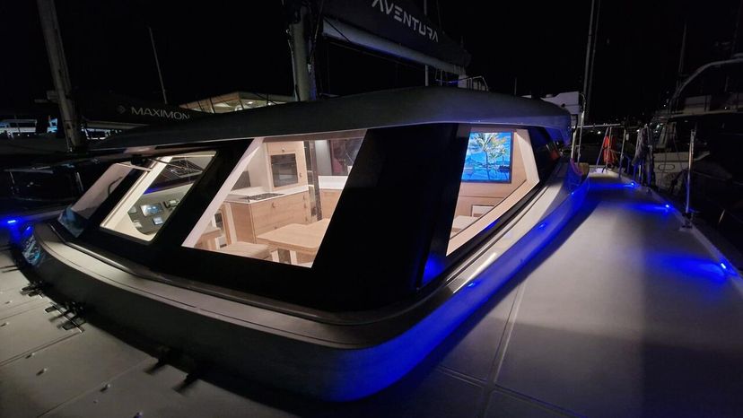 Aventura Catamarans 45 Art J