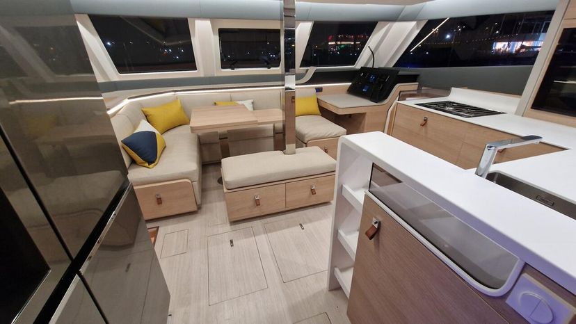 Aventura Catamarans 45 Art J