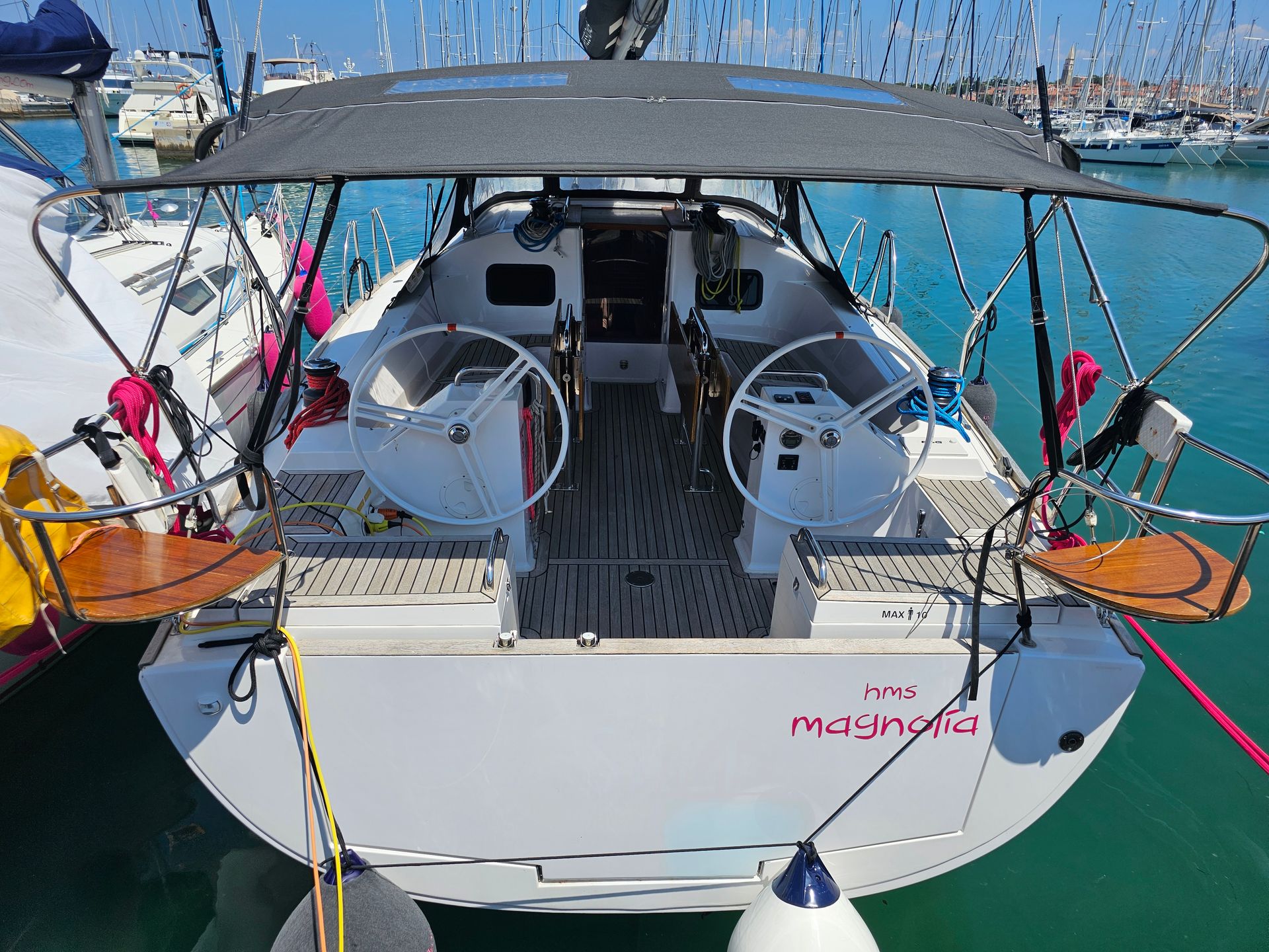 nausys-61507283-126228-main.jpg