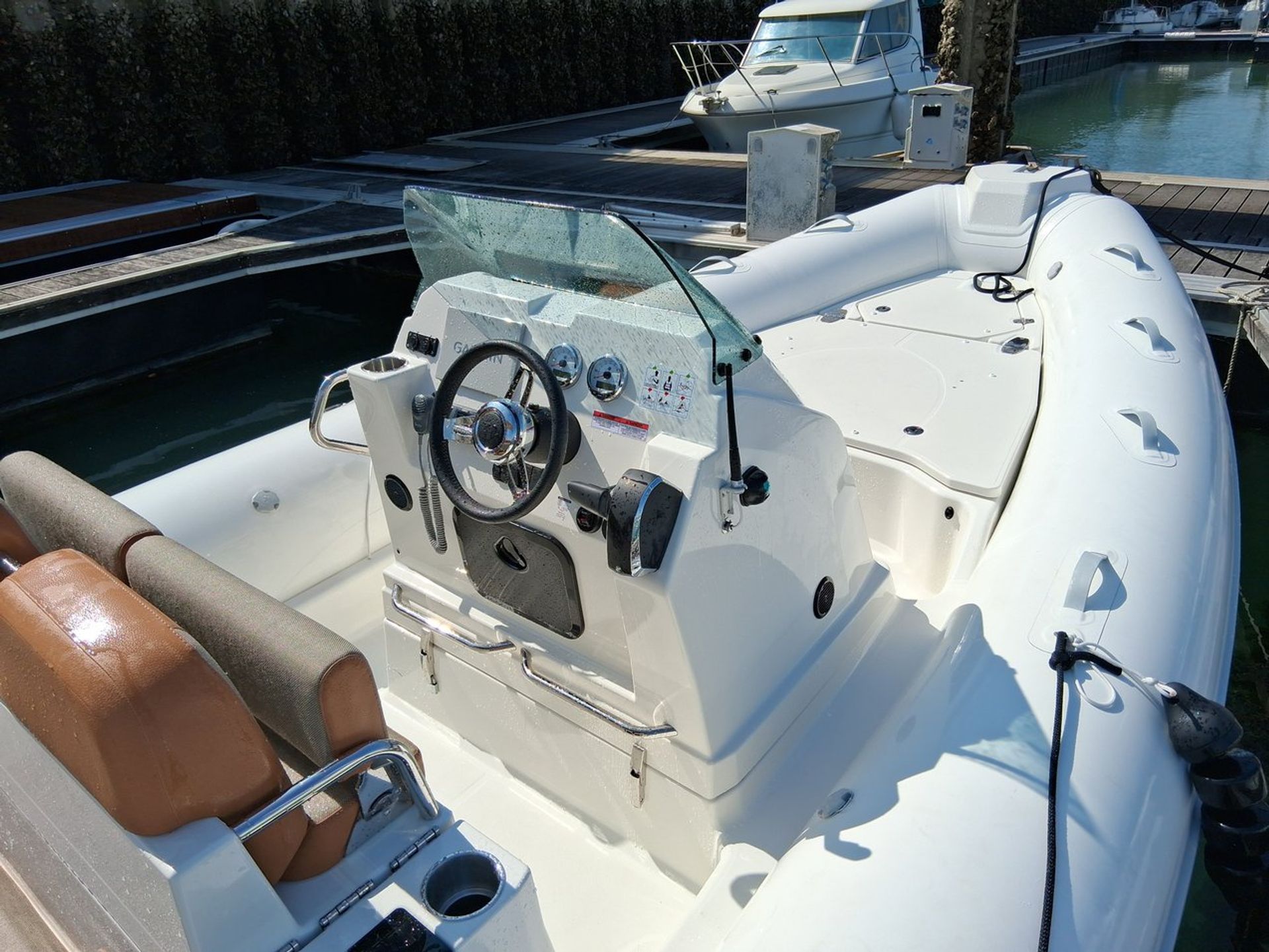 nausys-61652009-35766709-n2.jpg