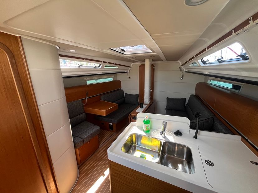 Dehler 38 Just B!