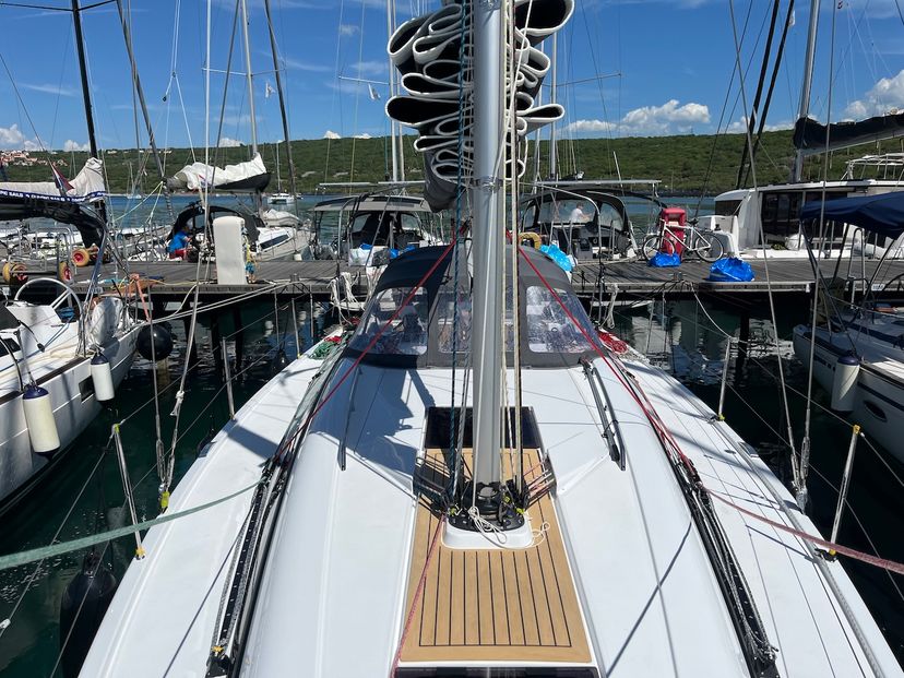 Dehler 38 Ship Happens