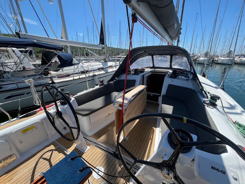 Dehler 38 Ship Happens