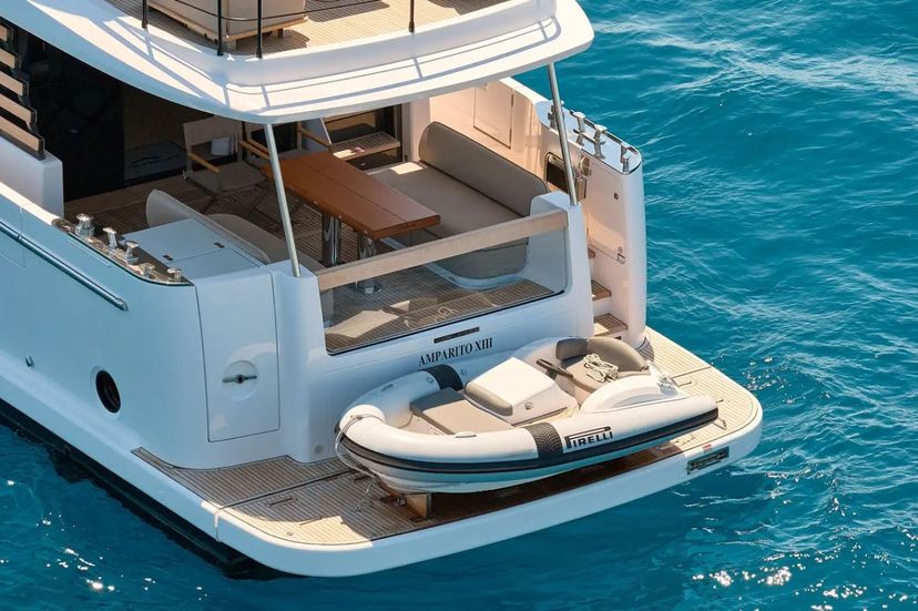 Azimut 60 Amparito XIII