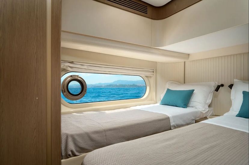 Azimut 60 Amparito XIII
