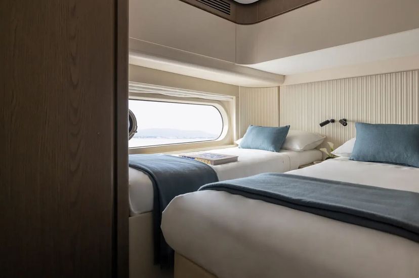 Azimut 60 Amparito XIII