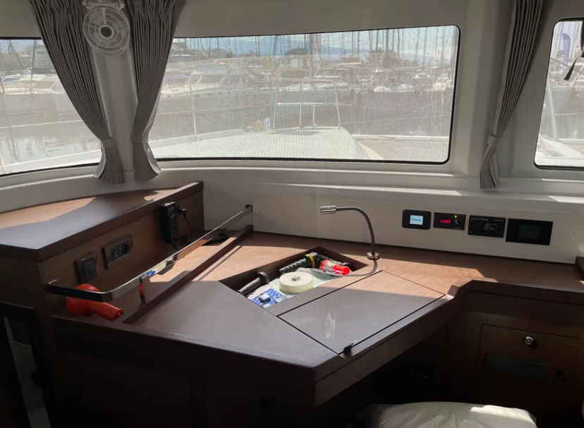 Lagoon 46 Cavo D Oro