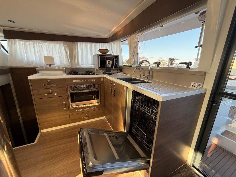 Catana 4.4 Thetis