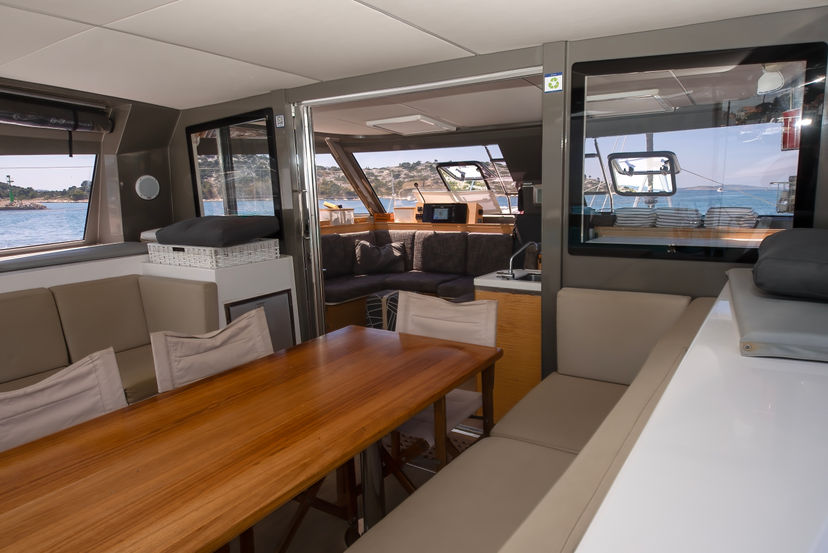 Bavaria Yachtbau 40 Whale Symphony