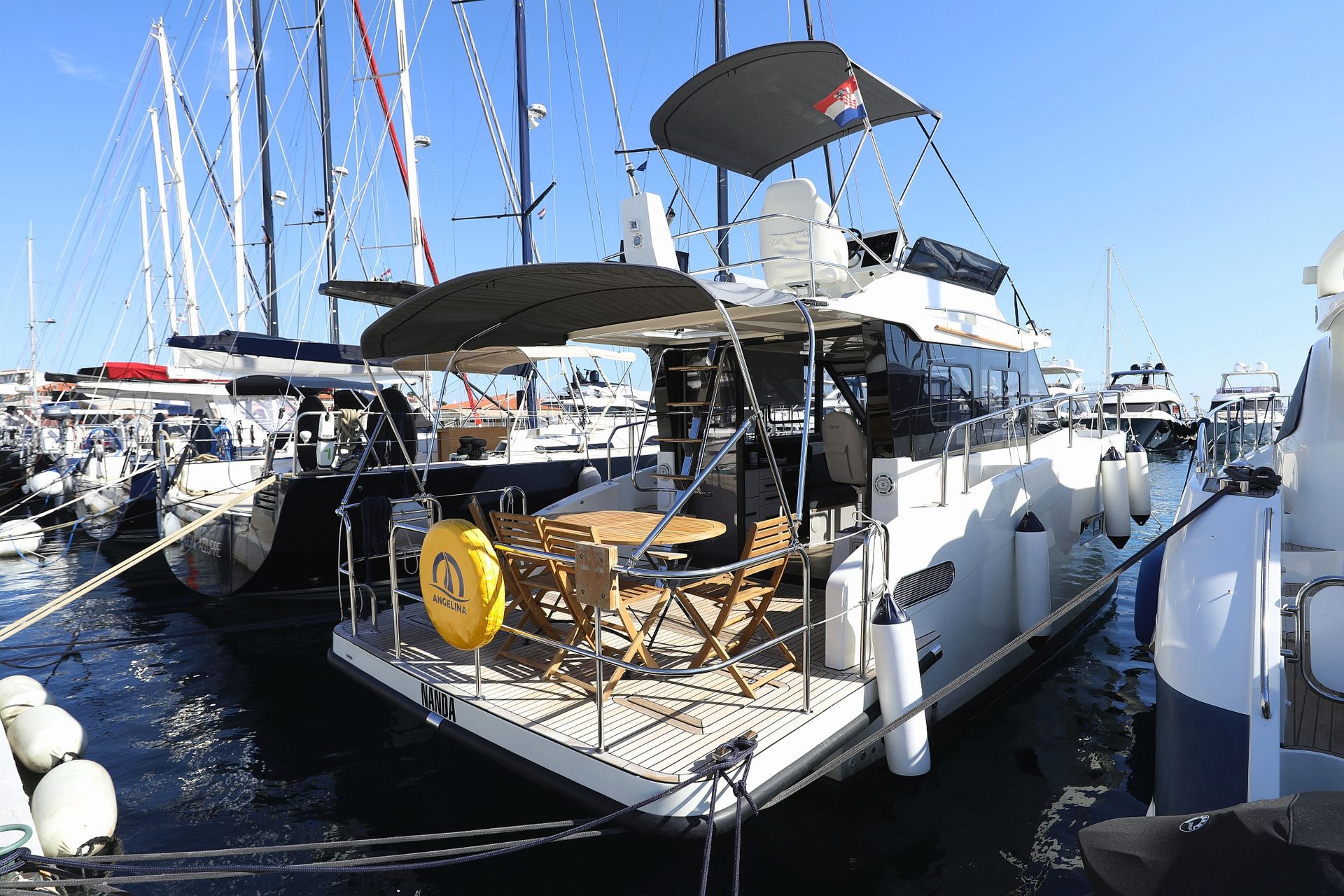 nausys-67160954-482148-n.jpg