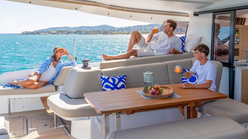 Fountaine Pajot 44 Serenus