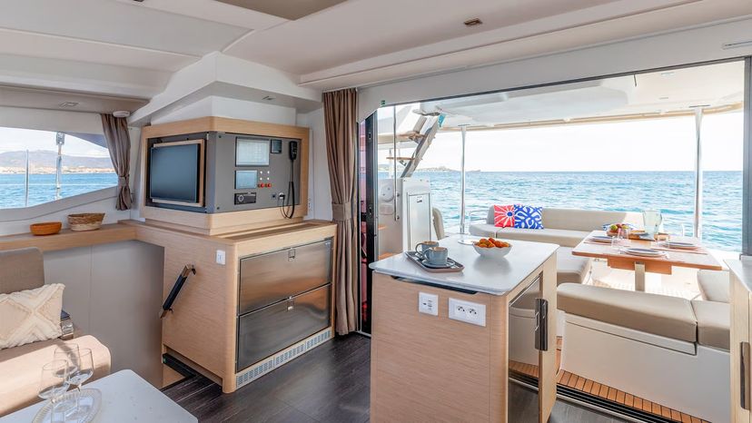 Fountaine Pajot 44 Serenus