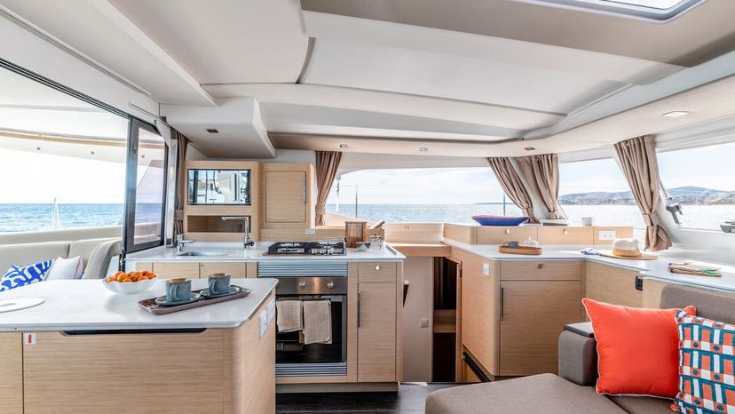 Fountaine Pajot 44 Serenus