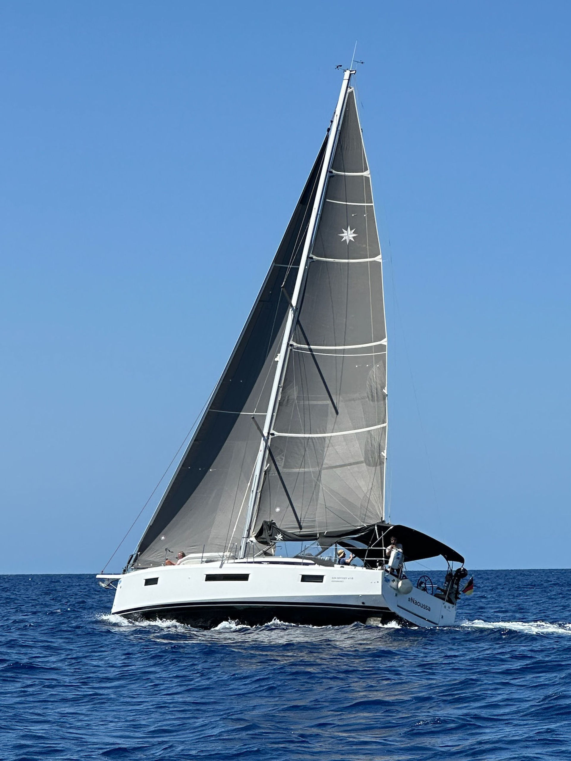 nausys-67732994-482192-n03.jpg