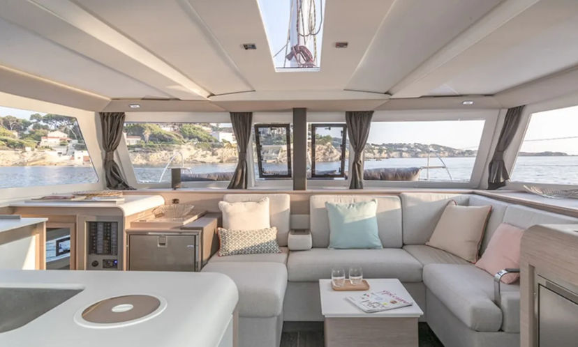 Fountaine Pajot 40 Kebitree