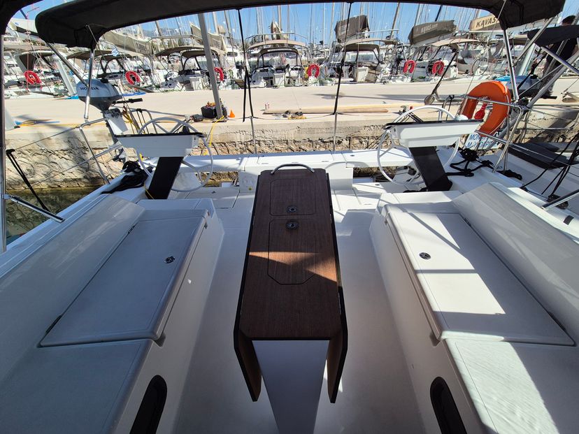 Dufour Yachts 44 Junior Mary 2