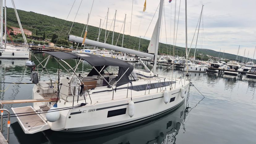 Bavaria Yachtbau 38 Ohana