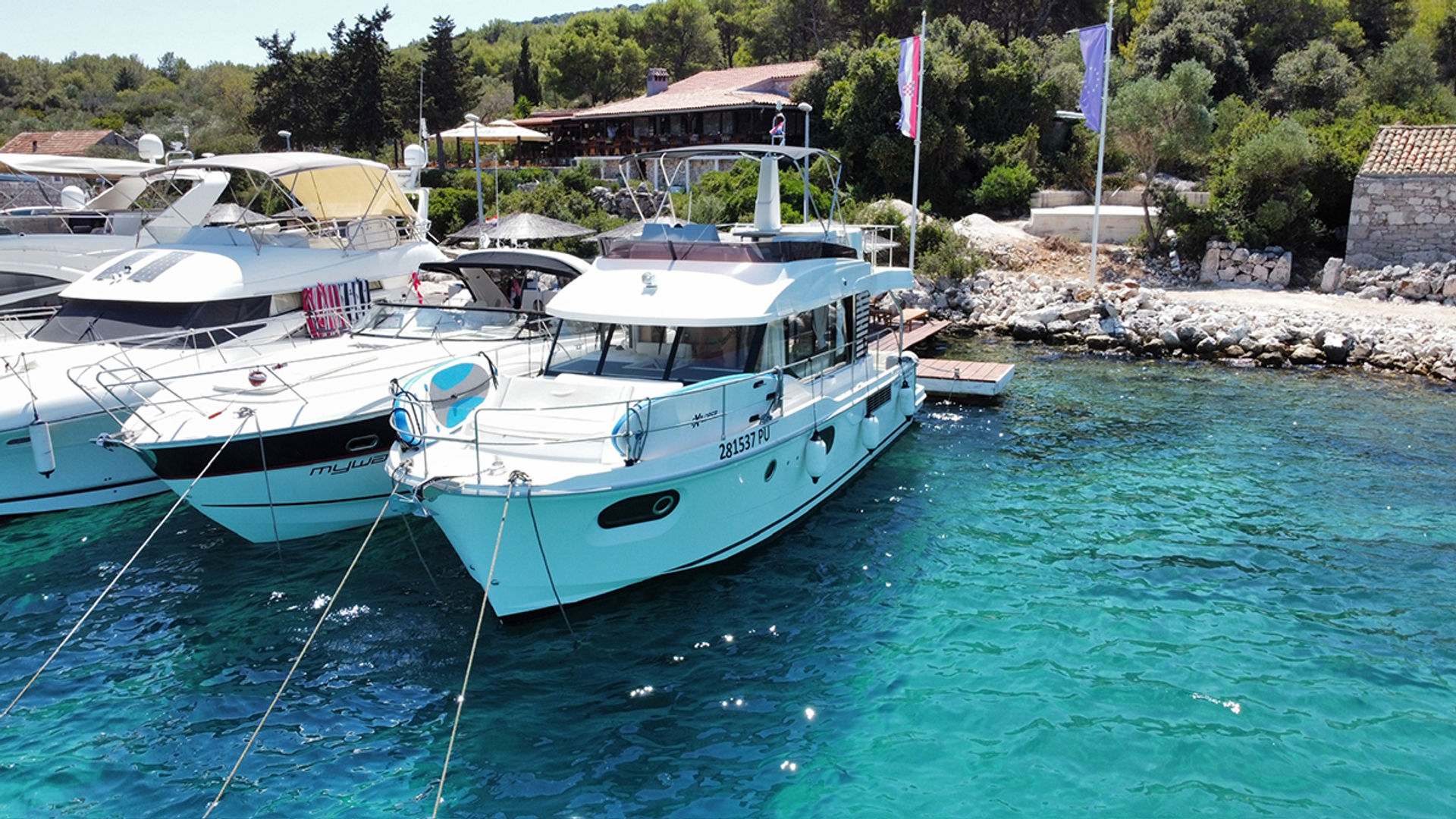 nausys-69209295-107061-n2.jpg