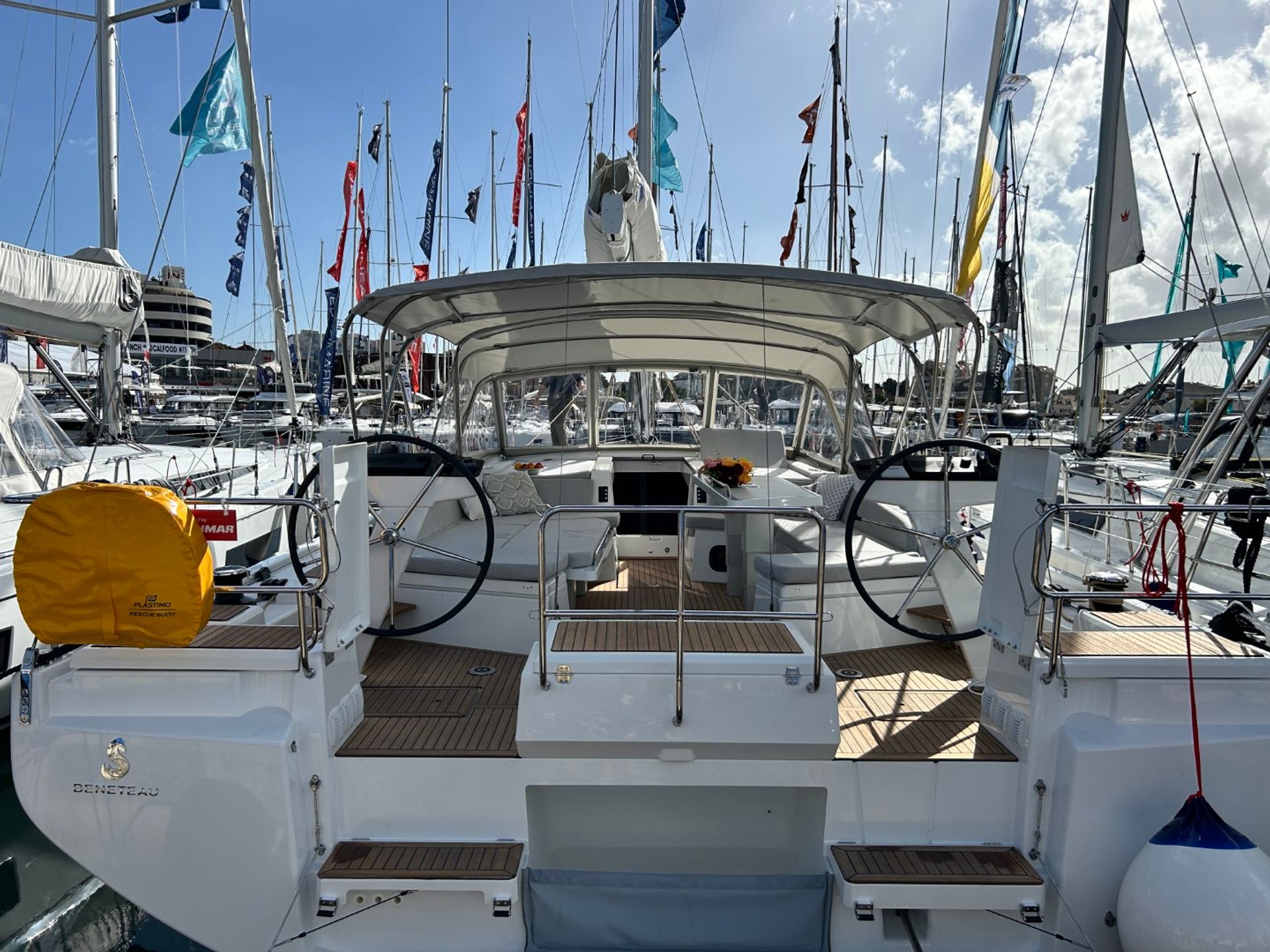 nausys-69373480-126227-main.JPG