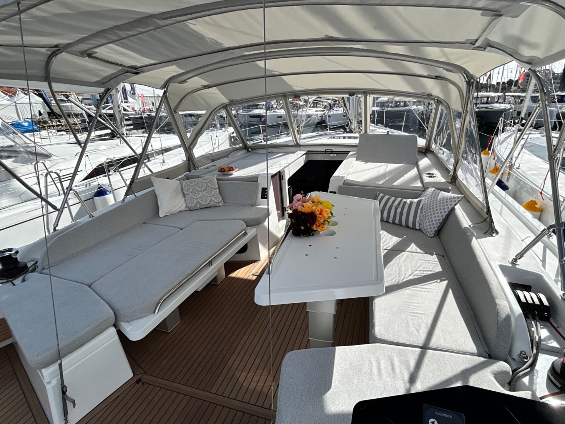 nausys-69373480-126227-n1.JPG
